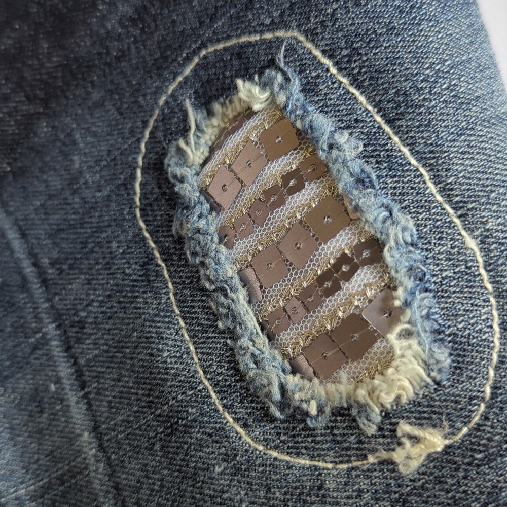 Maurice’s Premium Jeans Women 11/12 Reg Distressed Large Stitching New with Tags - Picture 6 of 13